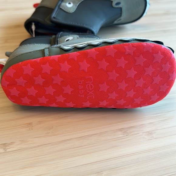 Next Baby Dino Booties 18-24 months - Picture 3 of 6